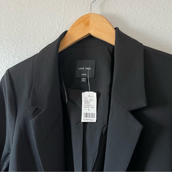 NWT Love Tree Women's Black Rolled Sleeve Open Blazer Suit Jacket Size Large - Picture 3 of 5